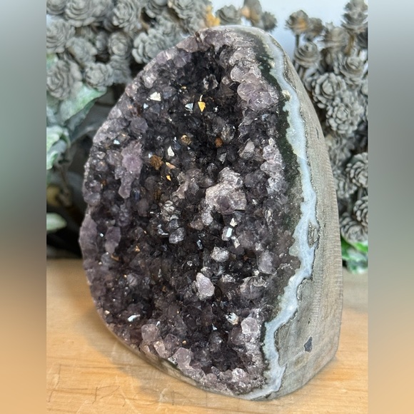 Amethyst Cut Base - Picture 5 of 7